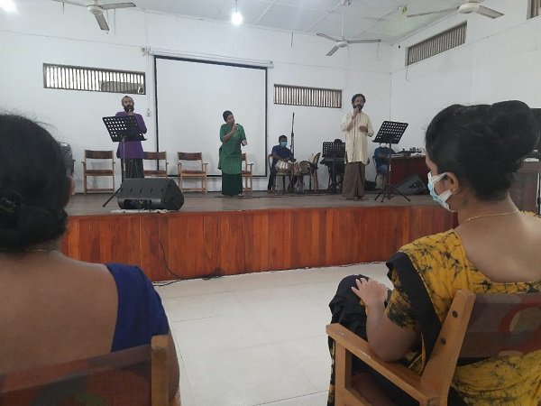 වීදි නාට්‍ය දැක්ම සහ දෑ රඟ ගී රස 